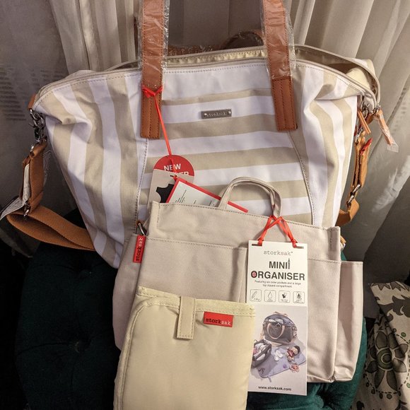 Storksak Diaper Bag with change pad and organizer - Picture 1 of 16